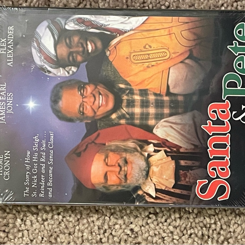 NIP Rare from 2003 vs Christmas DVD movie called Santa & Pete James E. Jones